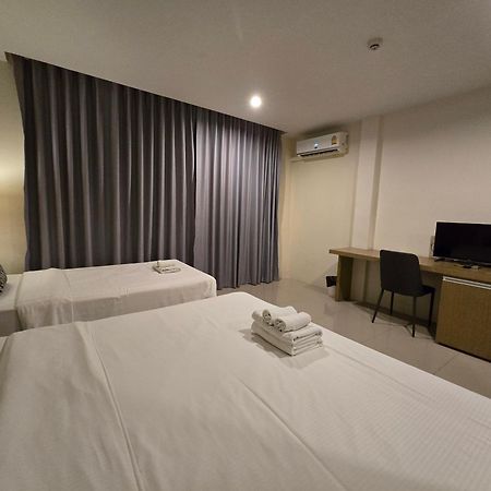 Sleepstation At Pratunam Bangkok Exterior photo