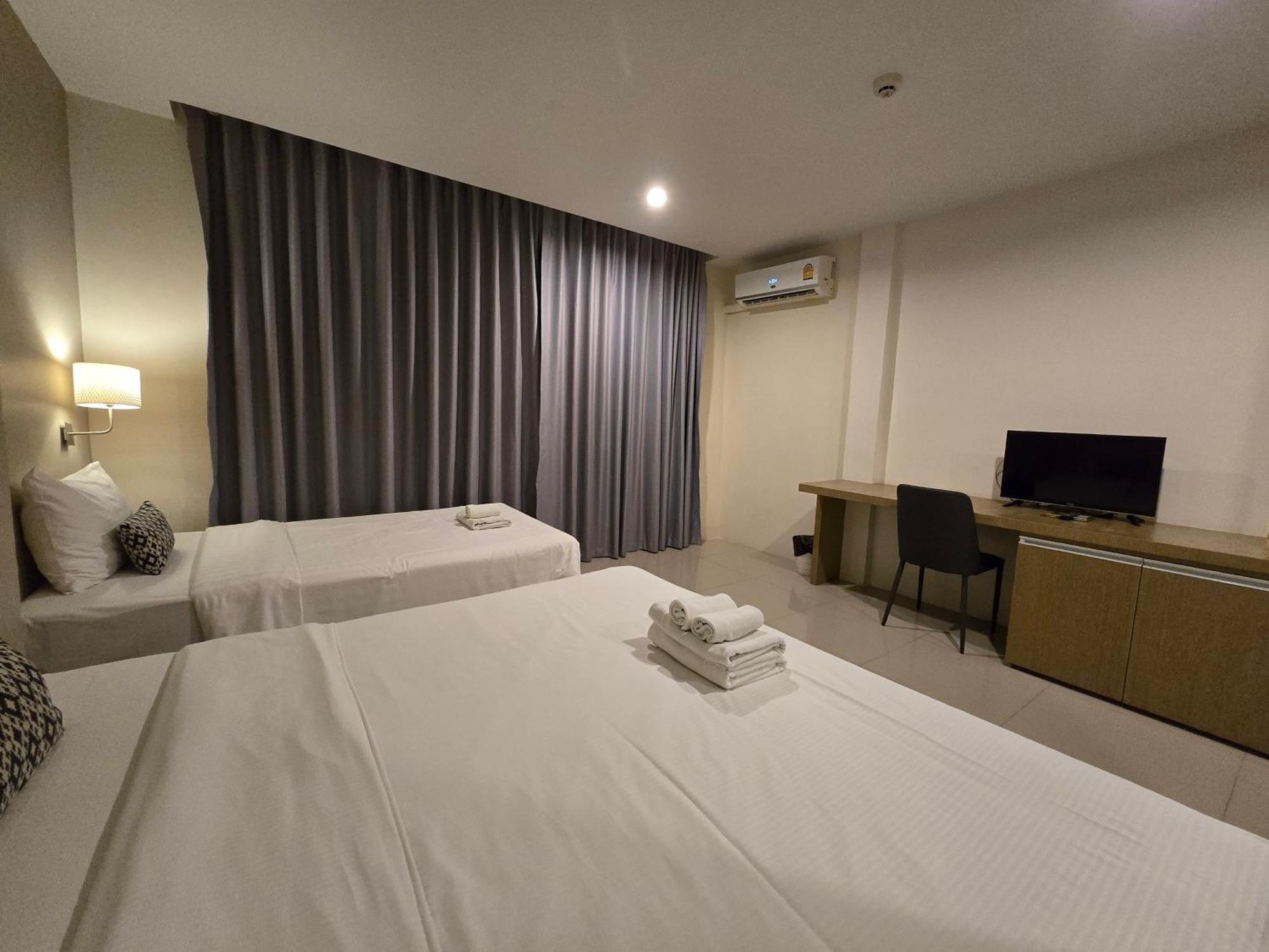 Sleepstation At Pratunam Bangkok Exterior photo